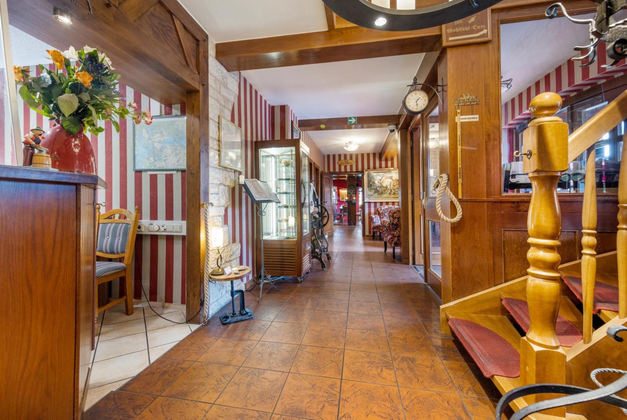 Zur Schmiede Hotel Goehren-Lebbin